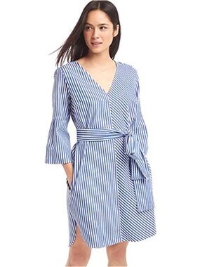 GAP Blue and White Striped Shirt